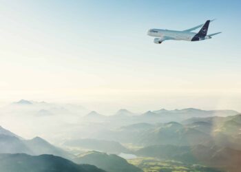 Lufthansa обяви нова сделка за производство на устойчиво самолетно гориво