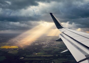 НАСА разработва батерии от ново поколение, които могат да захранват самолети