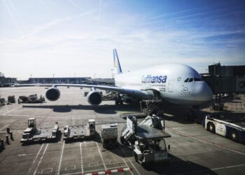 Lufthansa и OMV в партньорство за производство и развитие на устойчивото авиационно гориво