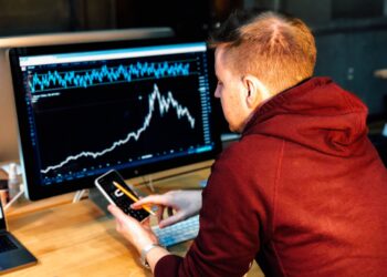 Нов инструмент за визуализация на данни опростява ESG инвестирането