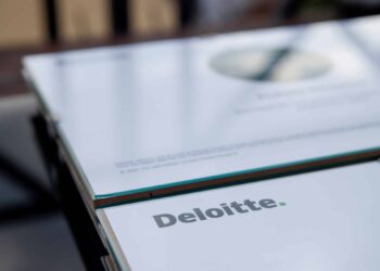 Deloitte пуска инструмент за изграждане на стратегии за декарбонизация