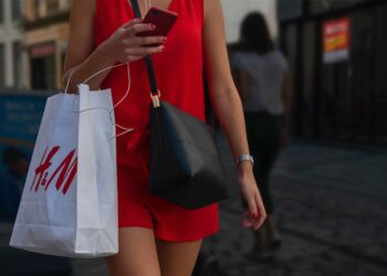 Съдят марката за бърза мода H&M за грийнуошинг