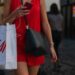 Съдят марката за бърза мода H&M за грийнуошинг