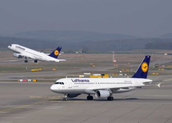 Активисти обвиниха Lufthansa в “green washing” заради зелените тарифи