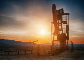 CDP: Петролните и газови компании отбелязват минимален напредък към целите на Париж