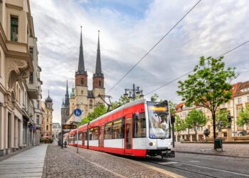 Германски градове предлагат безплатен обществен транспорт срещу шофьорска книжка