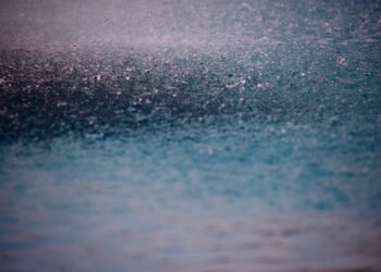 Изчистването на „вечните“ химикали от дъждовната вода е възможно