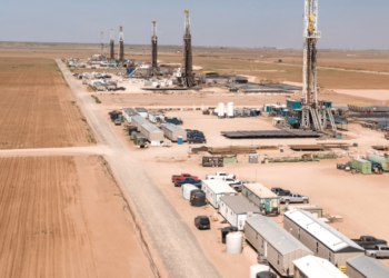 Exxon Mobile отчита рекордна печалба, но само 5% от нея отиват за нисковъглеродни проекти