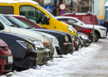 Затварят центъра на София за замърсяващи коли от 1 декември