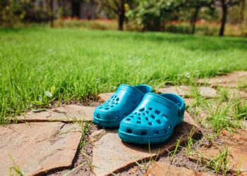 Crocs стартира пилотна програма за връщане на стари обувки