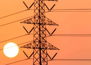 Франция иска приоритет на сделките с частни лица на пазара на електроенергия