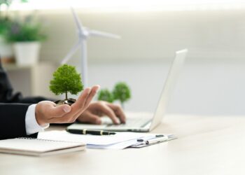 ESG специалисти, зелена трансформация