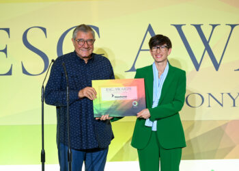 Nasekomo спечели отличието за “Устойчива стратегия” на ESG AWARDS 2024