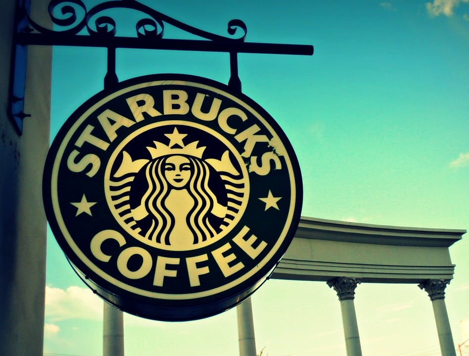 Starbucks „активно преоценява“ целта си за климата до 2030 г.